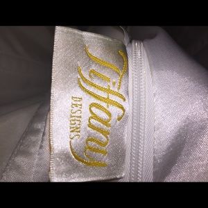 Tiffany design wedding dress size 12